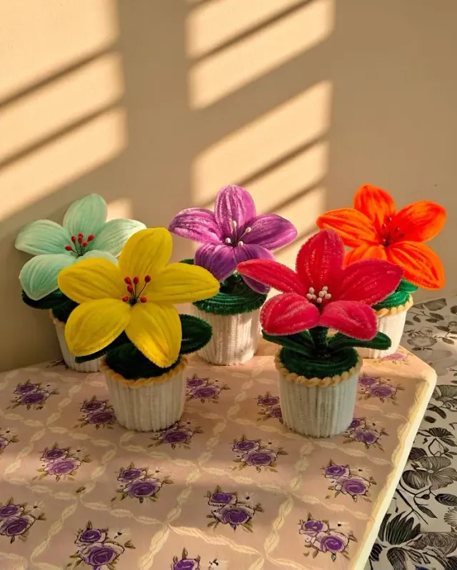 Pipe Cleaner Flower Pot 